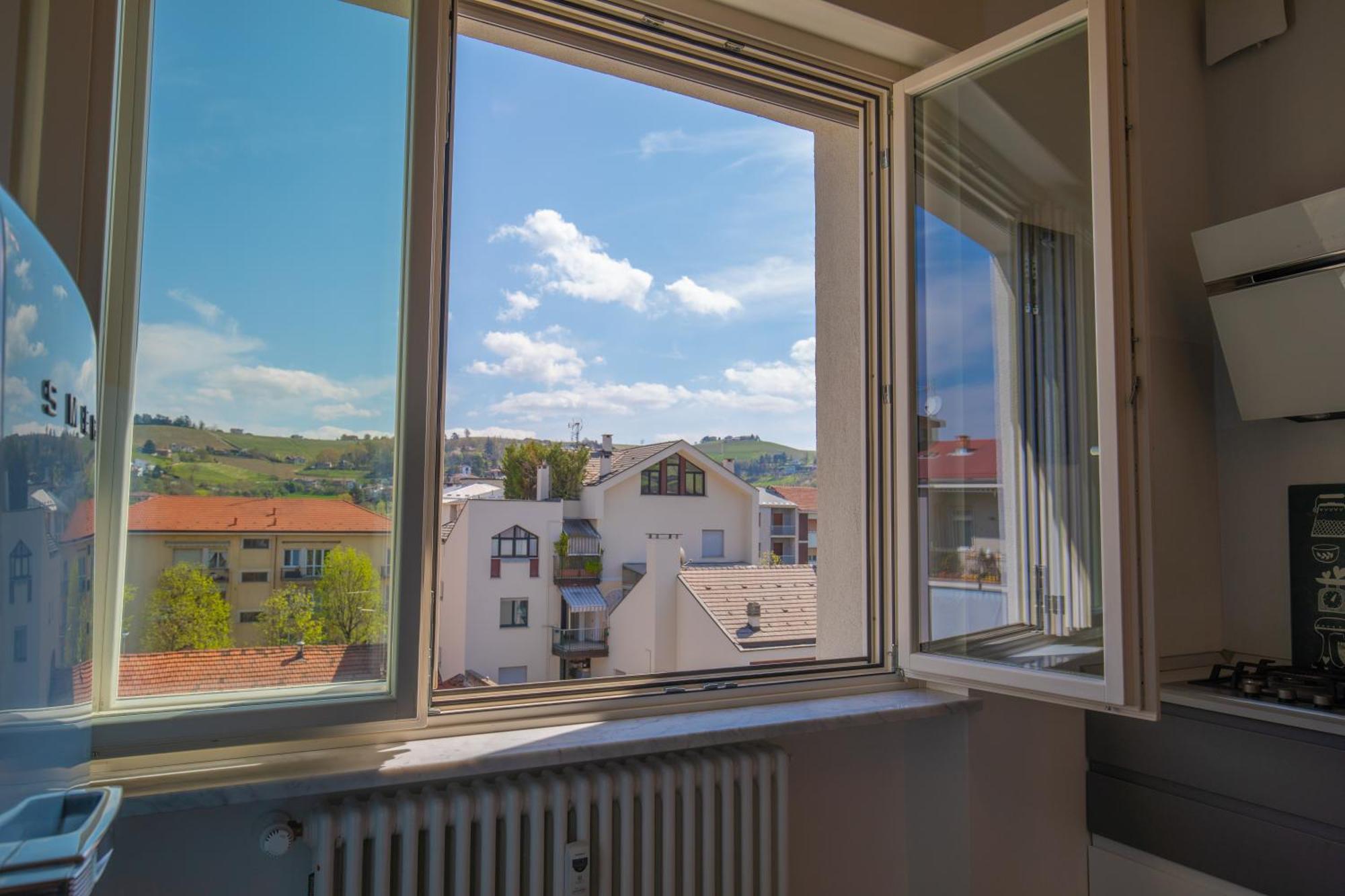 Vinhome Bilocale Con Garage Privato Alba Centro Eksteriør bilde