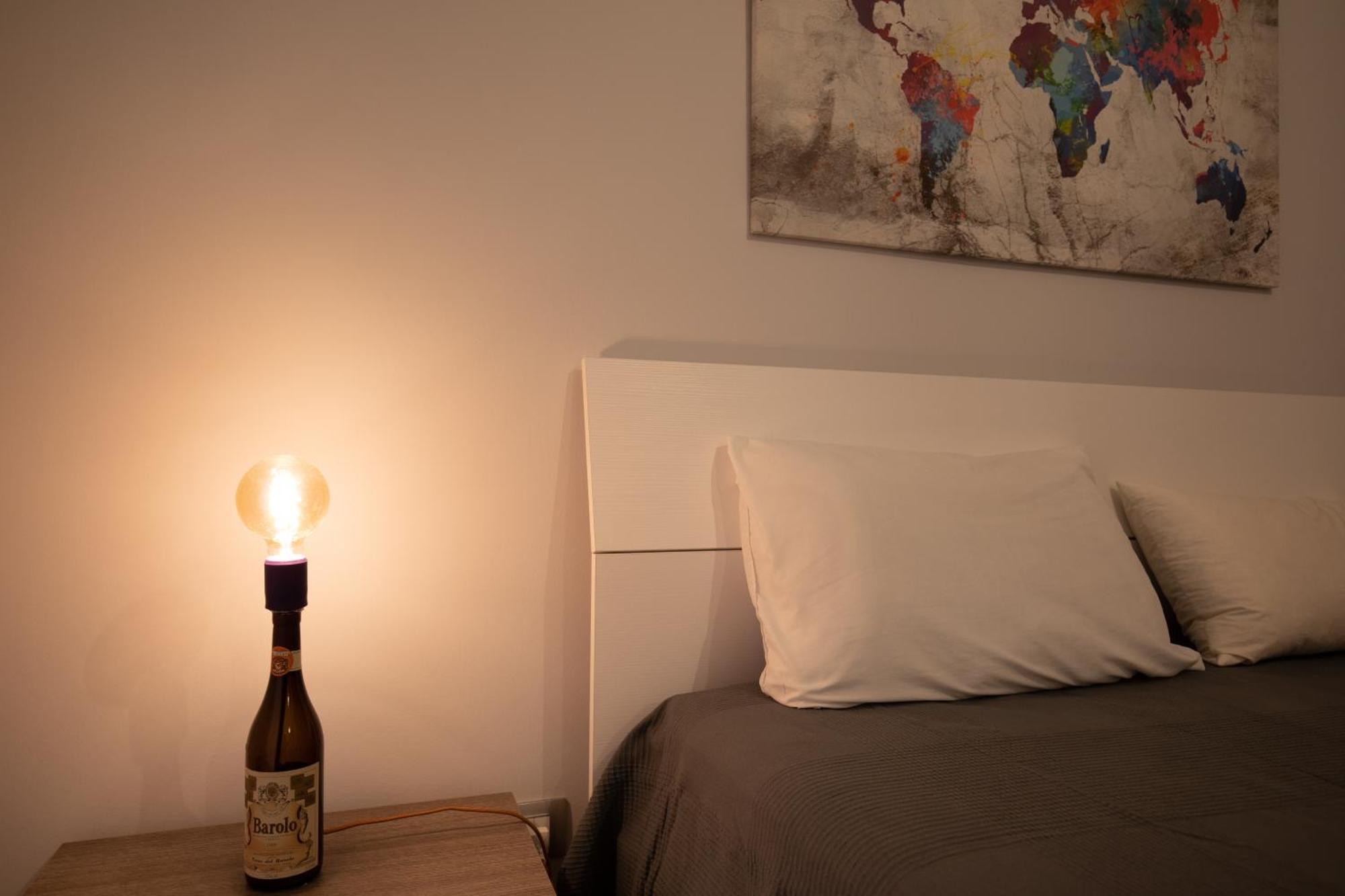 Vinhome Bilocale Con Garage Privato Alba Centro Eksteriør bilde