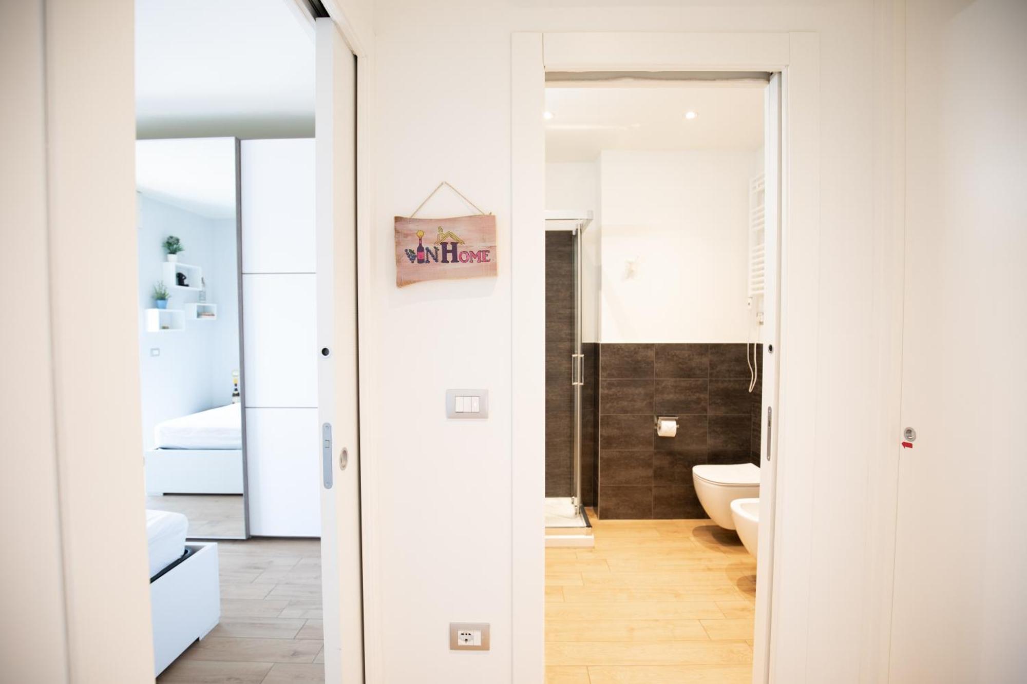Vinhome Bilocale Con Garage Privato Alba Centro Eksteriør bilde