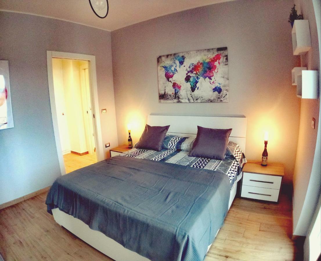 Vinhome Bilocale Con Garage Privato Alba Centro Eksteriør bilde